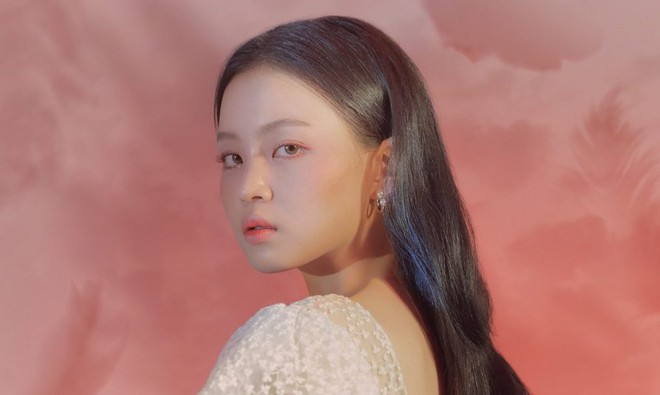 25 nghệ sĩ Kpop có lượt nghe hàng tháng cao nhất Spotify: Lính mới Lisa vượt mặt BLACKPINK, BTS độc chiếm ngôi đầu - Ảnh 1.