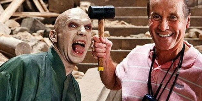 10 ảnh hậu trường Harry Potter cực hiếm, xem mà bồi hồi: Harry dám dan díu với kẻ địch, tài tử Voldemort cũng làm điều không tưởng! - Ảnh 8.