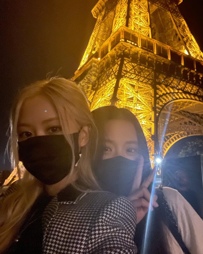 Fan BLACKPINK ăn trọn cú lừa: Lisa sang Pháp không phải dự show thời trang mà đi quay MV với DJ Snake? - Ảnh 1.