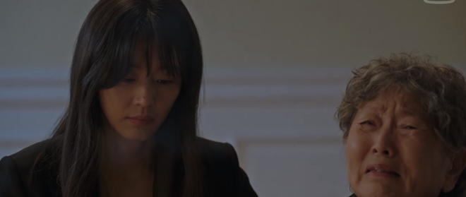 Jeon Ji Hyun - Joo Ji Hoon lộ quá khứ tang thương, đối đầu với sát nhân giết người hàng loạt ở Jirisan tập 3 - Ảnh 6.