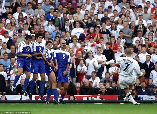 Xem lại trận đấu lịch sử 20 năm trước, David Beckham gây bão toàn MXH với clip 1001 biểu cảm sống lại khoảnh khắc huy hoàng nhất - Ảnh 5.