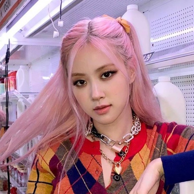 Câu hỏi lớn nhất với fan BLACKPINK dạo gần đây: Ai mới thực sự là Lisa, còn ai là Jisoo? - Ảnh 12.