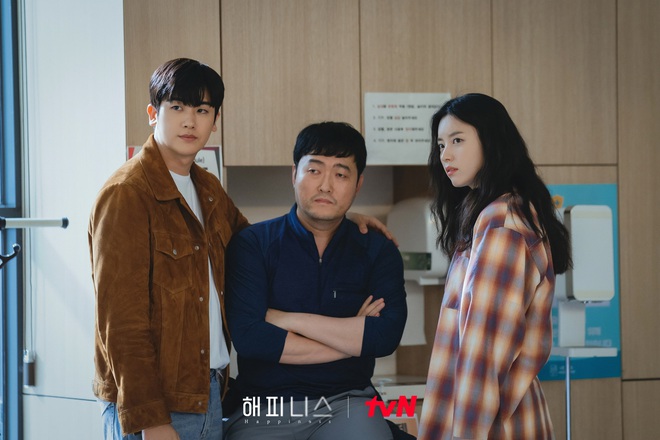 Rating phim của Song Hye Kyo và Jeon Ji Hyun cạnh tranh gay gắt, mợ chảnh giảm phong độ thấy rõ luôn - Ảnh 4.