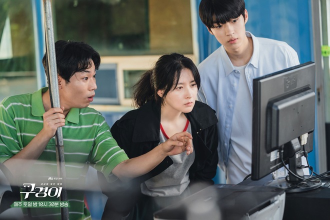 Rating phim của Song Hye Kyo và Jeon Ji Hyun cạnh tranh gay gắt, mợ chảnh giảm phong độ thấy rõ luôn - Ảnh 5.