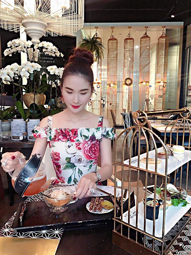 Ngọc Loan The Face: Từ học trò Phạm Hương đến yêu nữ hàng hiệu Vbiz, cuộc sống kín tiếng cực xa hoa - Ảnh 19.