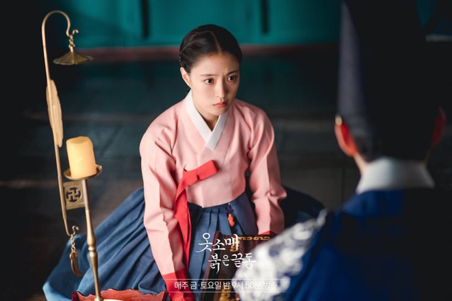 Rating phim của Song Hye Kyo và Jeon Ji Hyun đuổi nhau sát nút, hội bom xịt tụt dốc thảm thương - Ảnh 1.