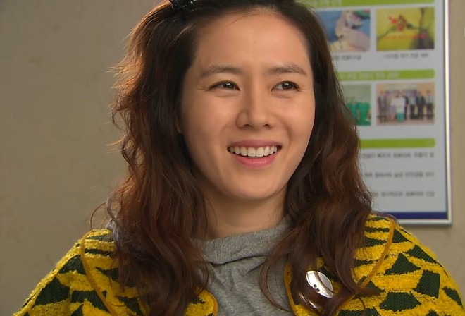 Mỹ nhân Hàn bị hại thê thảm bởi kiểu tóc xấu tệ trên phim: Đến Son Ye Jin cũng như bà thím, trùm cuối xứng danh huyền thoại - Ảnh 3.
