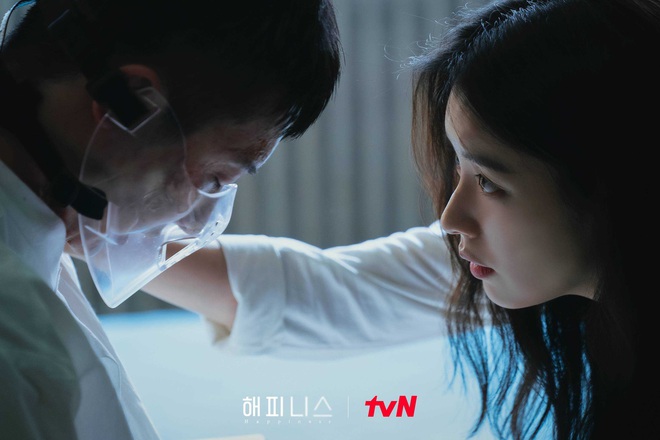 Rating mở màn phim của Han Hyo Joo đầy hứa hẹn, visual U40 xịn thế này thì hot là phải thôi! - Ảnh 2.