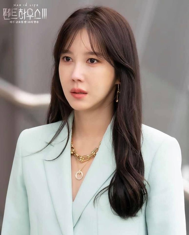 4 mỹ nhân Hàn một mình cân đẹp hai vai: Kim So Hyun xứng danh huyền thoại, bá đạo nhất là Shin Hye Sun - Ảnh 2.