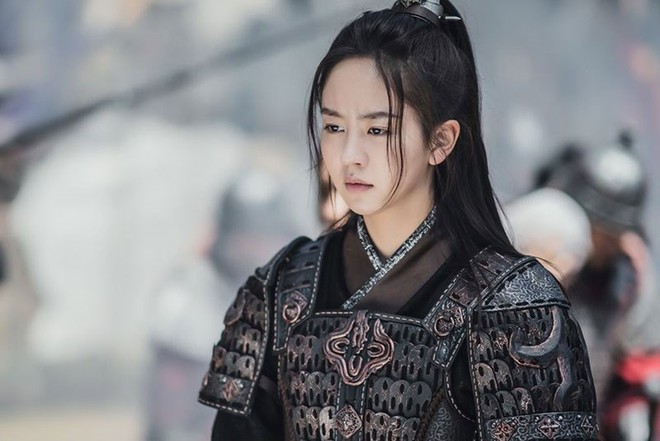 4 nữ thần cổ trang đẹp nhất màn ảnh Hàn 2021: Kim Yoo Jung như tiên tử nhưng Yuri (SNSD) mới là đỉnh cao - Ảnh 15.