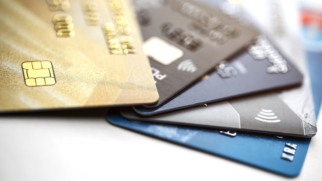 Lưu ý quan trọng khi mất thẻ ATM gắn chip, làm gì để tránh bị kẻ gian đánh cắp tiền trong tài khoản? - Ảnh 1.