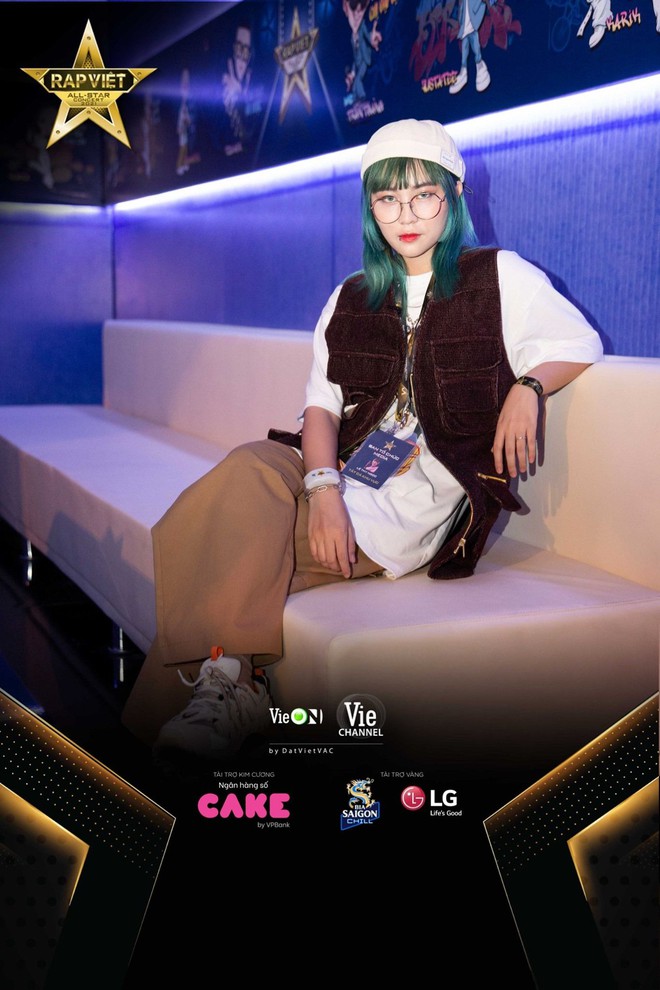 MisThy hóa fangirl chính hiệu khi gặp HLV Rap Việt, bối rối thẹn thùng để rồi nhận cái kết nhầm lẫn đầy bất ngờ? - Ảnh 1.