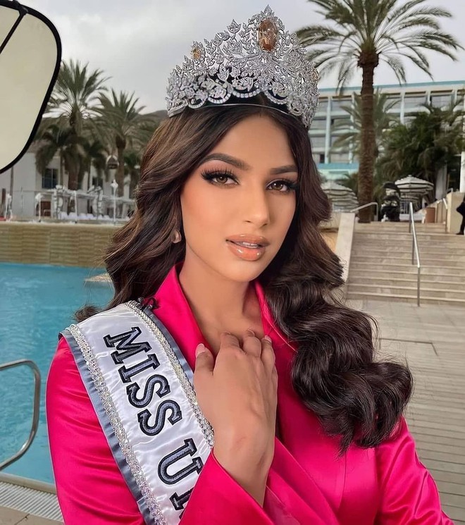 Giữa drama bị dàn hậu Miss Universe cô lập, Tân Hoa hậu Ấn bỗng khiến cả triệu người dậy sóng vì 1 bức ảnh - Ảnh 2.