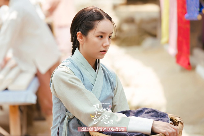 Rating phim cổ trang của Hyeri (Reply 1988) cao ngất nhưng diễn xuất của chị vẫn siêu lố, cả đời không thoát được bóng Duk Sun? - Ảnh 2.