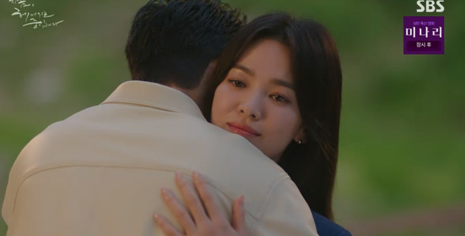 Now, We Are Breaking Up 13 tập rồi mà vẫn thế: Song Hye Kyo cứ khóc và đẹp, chả làm gì cả! - Ảnh 4.