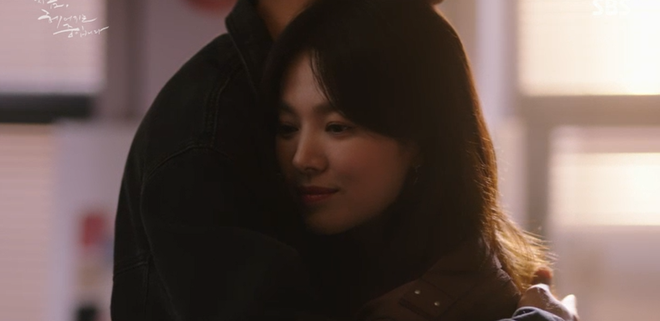 Song Hye Kyo cùng em chồng hụt phát cẩu lương tung trời, trai trẻ còn ra mặt bảo vệ chị đẹp ở tập 7 Now, We Are Breaking Up - Ảnh 1.