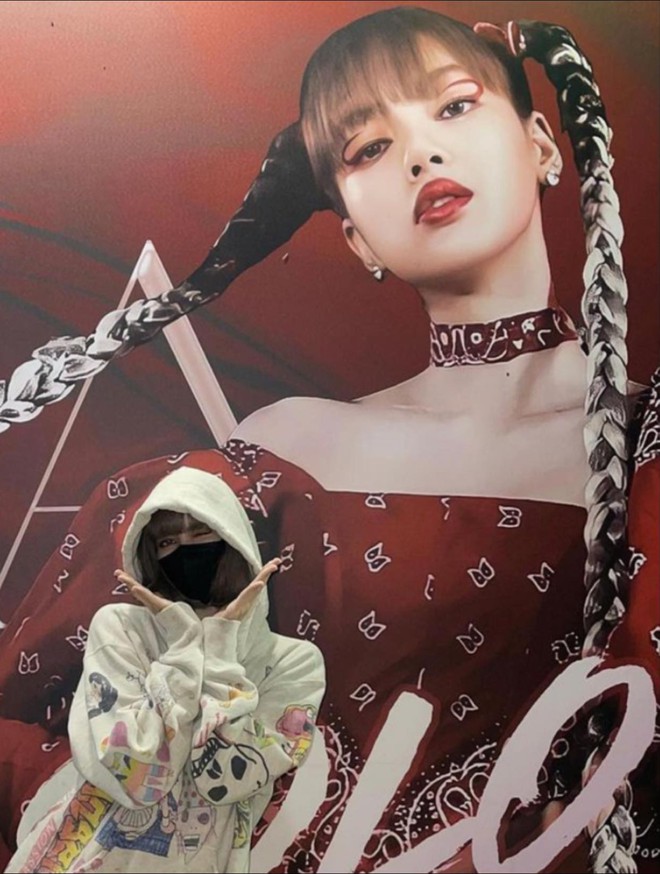 Lisa (BLACKPINK) tái xuất Weverse, nhưng lại có một pha xử lý cồng kềnh khiến netizen phải thốt lên đúng là bà hoàng công nghệ? - Ảnh 3.