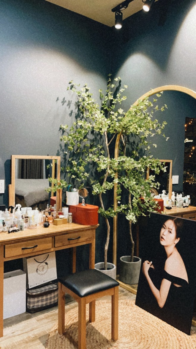 Vợ chồng NTK lặn lội lên cao nguyên Di Linh xây nhà tránh dịch, trồng hẳn 1000 gốc thông trên khuôn viên 2 hecta - Ảnh 19.