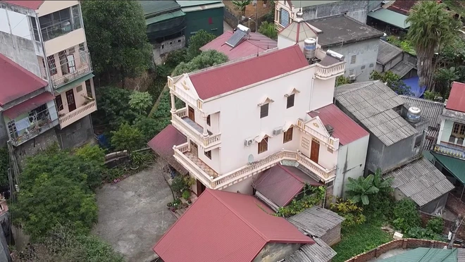 Không chỉ có biệt phủ 7 tầng, căn nhà của Độ Mixi tại Cao Bằng cũng chẳng phải dạng vừa đâu! - Ảnh 2.