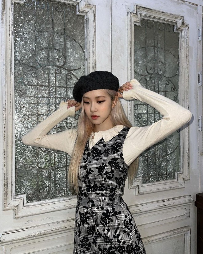 Fan bắt thóp Rosé spoil cho màn debut solo, tung hình ảnh gợi nhớ đến lần thả thính khi comeback với Kill This Love? - Ảnh 5.