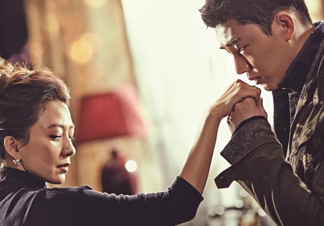 5 chuyện tình trai trẻ lái gái già nức tiếng phim châu Á: Hot nhất là Lee Ji Ah và đại gia Penthouse còn gì! - Ảnh 15.