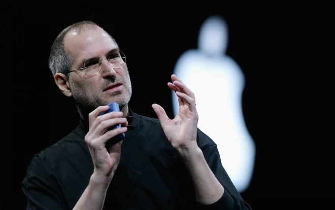 Steve Jobs - Cha đẻ iPhone, 66 năm và những câu chuyện đầy cảm hứng! - Ảnh 1.