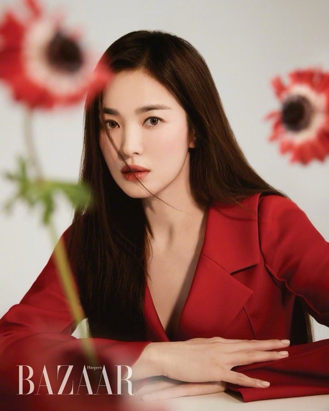 Báo Trung tung ảnh Dung Ma Ma hồi 26 tuổi, nhan sắc xinh đẹp cỡ nào mà bỗng được so với Song Hye Kyo? - Ảnh 5.