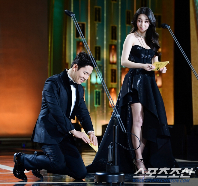 Đấu trường visual của dàn mỹ nhân ở Rồng Xanh 2020: Sohee khoe vòng 1 bức thở, Lee Sung Kyung át Han Hyo Joo vì chân... siêu dài - Ảnh 6.
