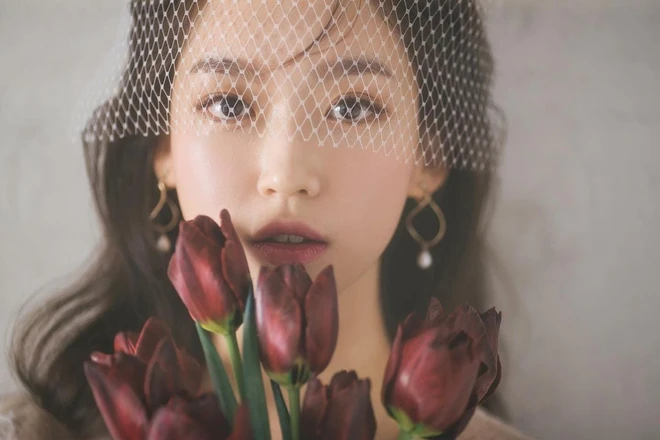 Sốc visual bộ ảnh rich kid xấc láo nhất Penthouse Han Ji Hyun hồi làm mẫu váy cưới: Xinh điên đảo, ở ngoài khác hẳn trên phim - Ảnh 6.