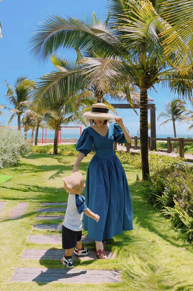 Hòa Minzy được khen ngày càng nhẹ nhàng, tinh tế không còn những màn trưng trổ giọng lấn át đồng nghiệp - Ảnh 1.
