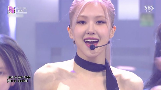Quá đáng lắm luôn: Rosé (BLACKPINK) debut làm ca sĩ mà cứ bắt đi đóng quảng cáo từ nước xả vải đến lăn khử mùi là sao? - Ảnh 8.