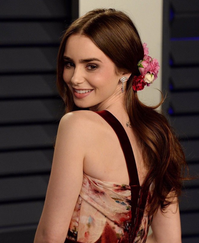 Loạt ảnh bạch tuyết Lily Collins đi sự kiện đang khiến dân tình điên đảo: Xinh rụng rời, bảo sao được gọi là nữ thần thảm đỏ - Ảnh 9.