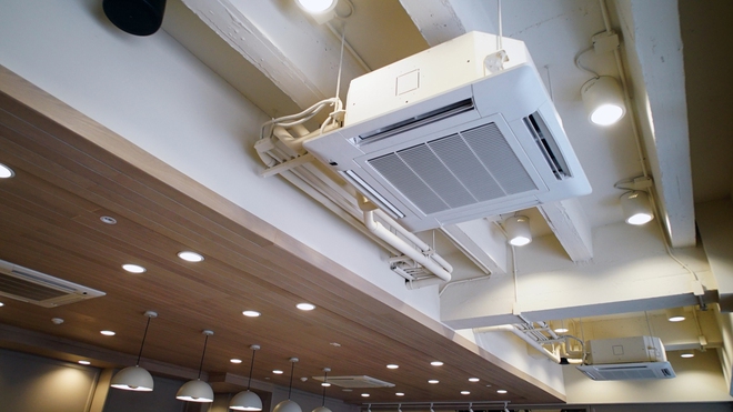 Trời nóng thì mua điều hòa, nhưng đừng chỉ biết điều hoà gắn tường, còn nhiều loại khác hay ho, tiện ích hơn nhiều! - Ảnh 3.