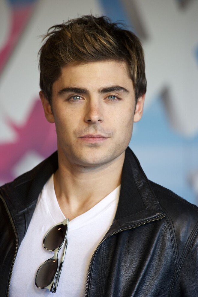 Zac Efron (High School Musical) náo loạn cả Twitter vì gương mặt gây sốc, thảm họa dao kéo mới là đây? - Ảnh 9.