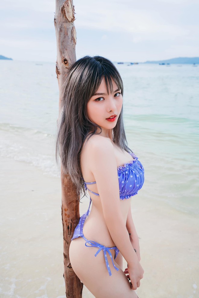 Xuýt xoa với streamer Heli A trong bộ hình bikini, khoe trọn vòng 1 căng tràn, sexy! - Ảnh 2.