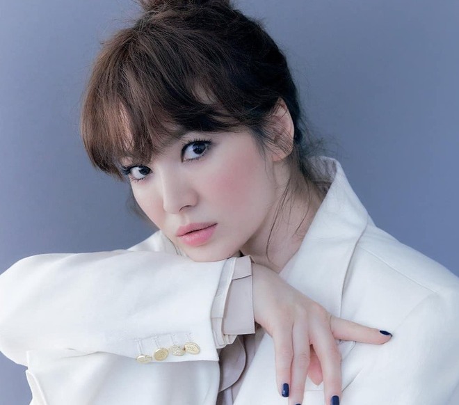 Ít ai biết Song Hye Kyo từng bị tống tiền 5,4 tỷ và dọa tạt axit, danh tính thủ phạm cuối cùng khiến nữ diễn viên sốc nặng - Ảnh 2.