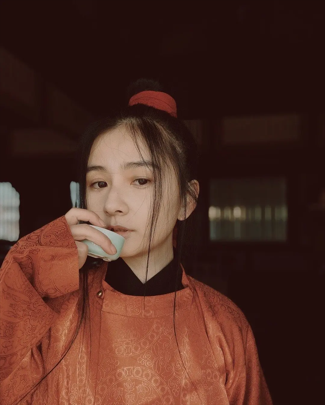 Netizen sôi sục với nhan sắc mẹ đẻ Trường Ca Hành: Cosplay nhân vật cực xịn, fan mời đóng nữ chính gấp luôn! - Ảnh 8.