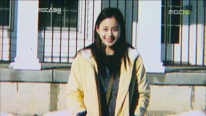 Bạn học cũ hé lộ nhan sắc thật của Kim Tae Hee thời đại học: Tình cờ gặp ở nhà vệ sinh cũng biến mọi người thành... mực vì quá đẹp - Ảnh 5.