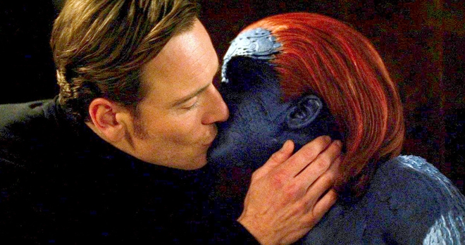 DC, Marvel đã giấu nhẹm yếu tố LGBT của các nhân vật lừng lẫy: Harley Quinn cuồng gái đẹp, “thánh lầy” Deadpool mê cả nam lẫn nữ! - Ảnh 6.