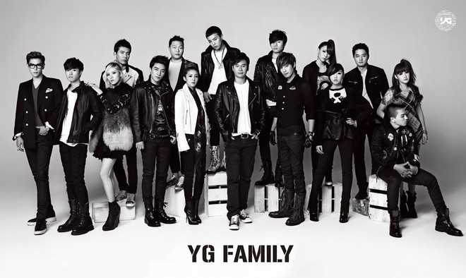 Bồi hồi nhìn lại bức ảnh YG Family 10 năm trước giờ đã mất đi 12 người, chỉ còn lại BIGBANG mà thôi - Ảnh 3.