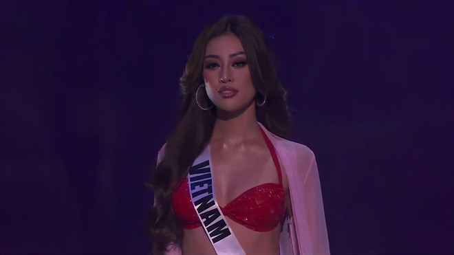 Loạt outfit của Khánh Vân tại Bán kết Miss Universe: 1 bộ từng gây tranh cãi, bộ còn lại mang ý nghĩa liên quan tới ba của nàng Hậu - Ảnh 6.