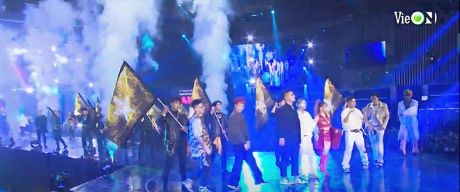 Hé lộ 2 sân khấu cực hot của Rap Việt All-Star Concert: 8 thí sinh Chung kết hòa giọng nổi da gà, Minh Tú và Tiểu Vy đốt mắt trên sàn diễn! - Ảnh 3.