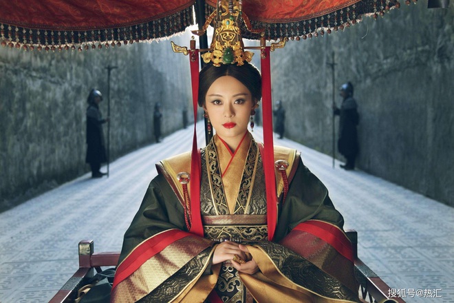 Nhan sắc Tôn Lệ ở Mị Nguyệt Truyện hot trở lại sau 6 năm, chanh sả đến rúng động cả Top 10 Netflix - Ảnh 1.