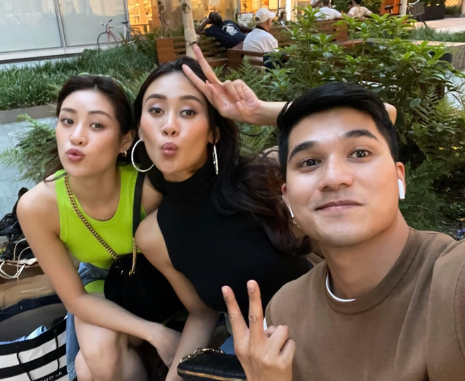 Khánh Vân cuối cùng đã hội ngộ Hoa hậu Malaysia 1 tuần sau Miss Universe, chị em vui mừng khôn xiết cùng làm 1 điều đặc biệt - Ảnh 7.