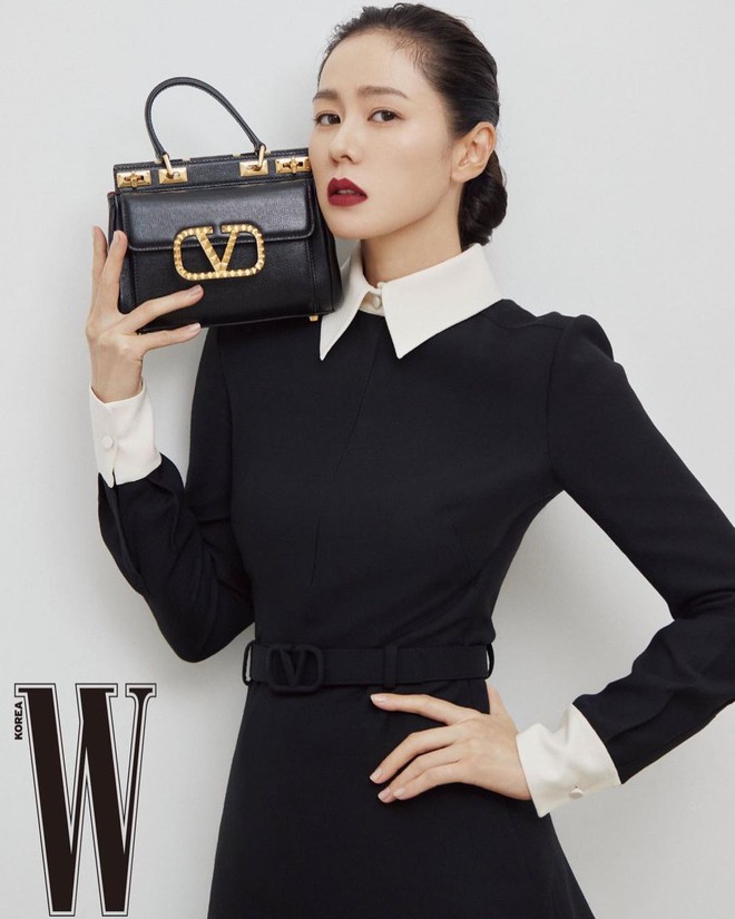 Son Ye Jin đổ bộ tạp chí với diện mạo lột xác quá khác lạ: Son đậm dừ chát nhưng sao visual vẫn đỉnh bất chấp thế chị đẹp? - Ảnh 3.
