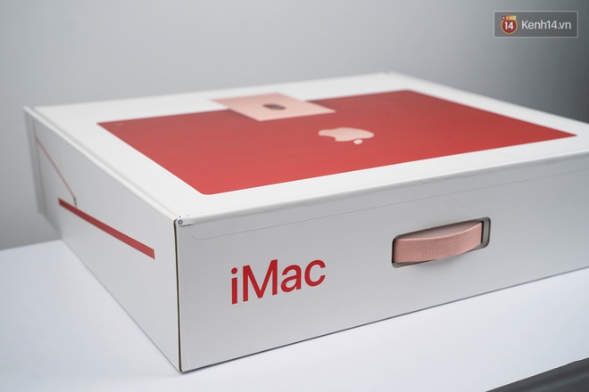 Mở hộp chiếc iMac 2021 đỏ kiêu sa sang chảnh vừa về Việt Nam, nhìn là muốn chốt đơn ngay! - Ảnh 4.
