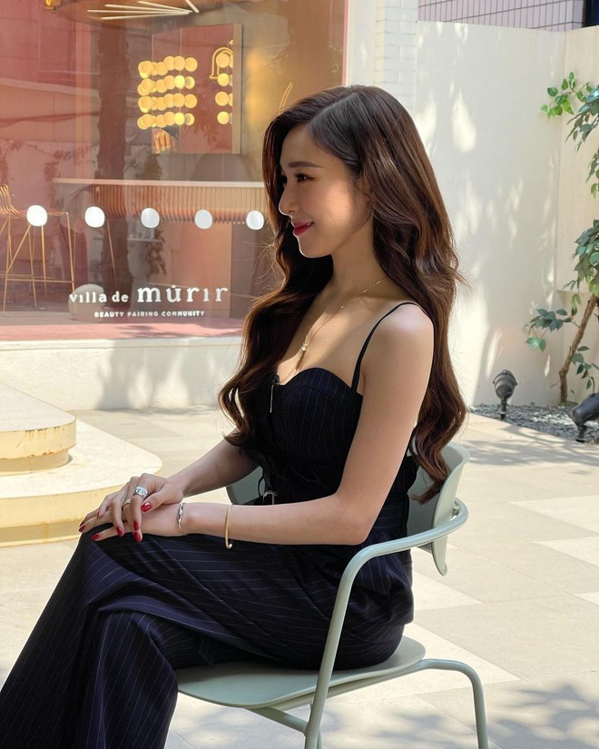 Style mùa hè của Tiffany - Sooyoung (SNSD) chính là chân ái cho những quý cô thanh lịch nhưng sexy khó cưỡng - Ảnh 1.