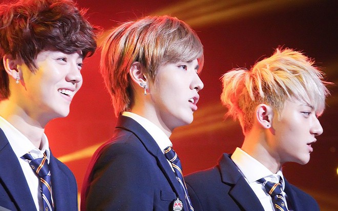 Chỉ sau 2 năm hoạt động EXO đã tan đàn xẻ nghé, màn comeback hoành tráng biến thành biển nước mắt - Ảnh 10.