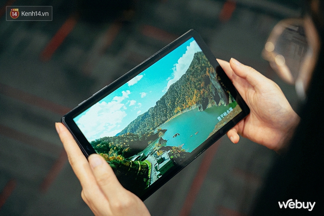 Đây là Galaxy Tab A7 Lite: Giá phổ thông mà vẫn có tính năng “sang - xịn - mịn”, xem phim đọc báo chơi game nhẹ nhàng đều ổn áp - Ảnh 4.