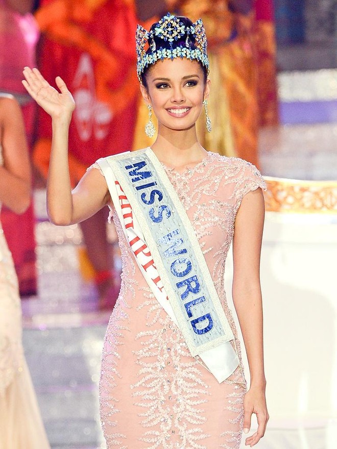 Cựu Hoa hậu Thế giới người Philippines bất ngờ chuyển hướng sang làm streamer game - Ảnh 4.